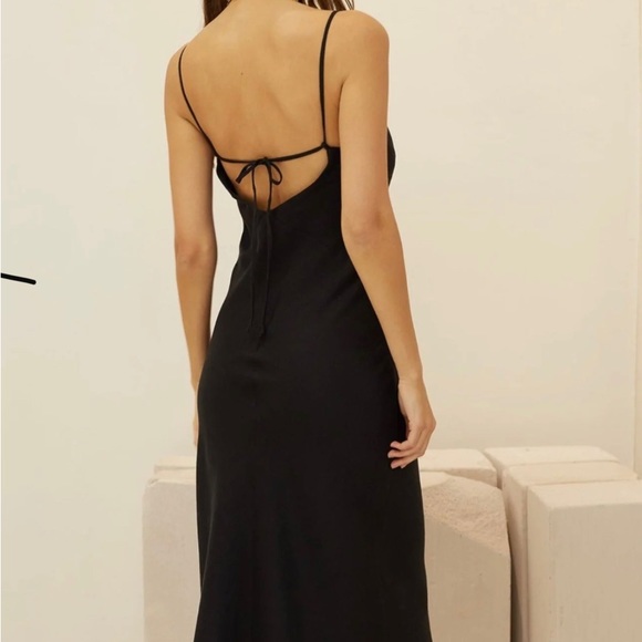 Wilfred Dresses & Skirts - WILFRED | Backless Midi Dress